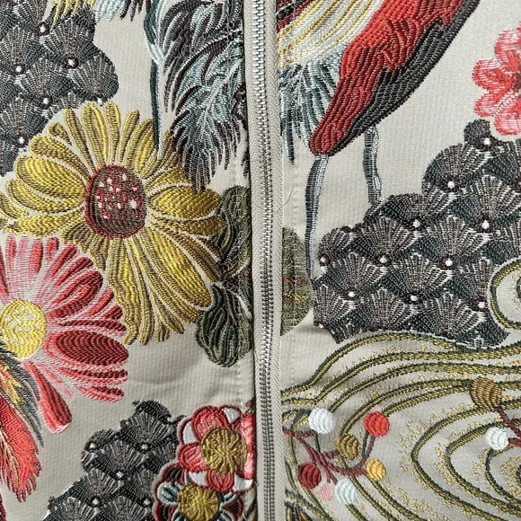 Embroidered Asian-inspired bomber jacket - Picture 3 of 4